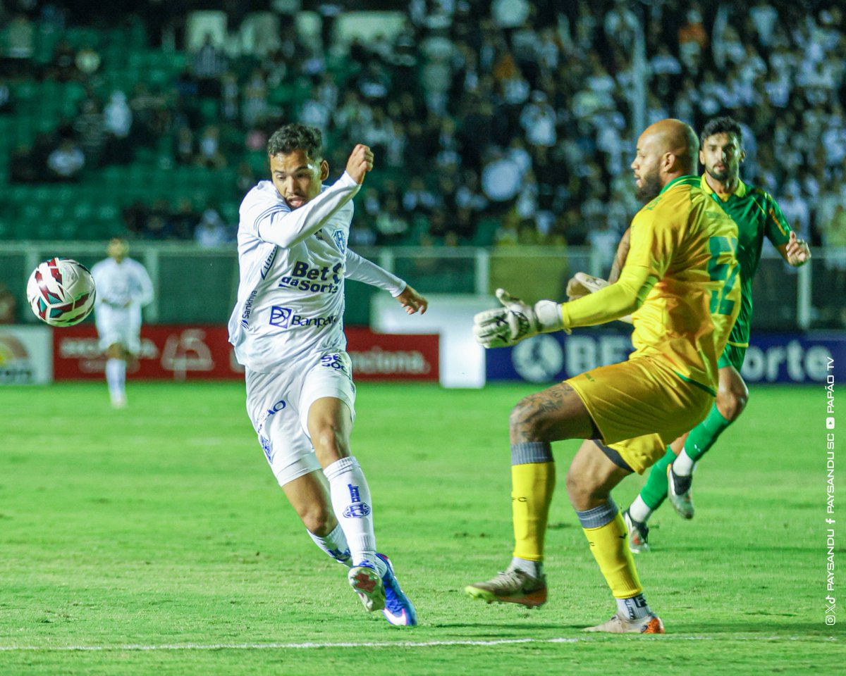 GeComPa's tweet photo. Fora de casa, Paysandu saí na frente, mas perde de virada

➡️ https://t.co/F6elyNBIMw

📸 Jorge Luís Totti/Paysandu https://t.co/xL4w8danbC