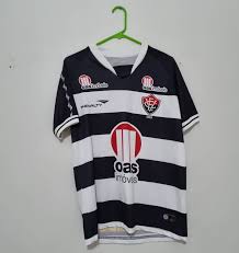 bitt_pdf's tweet photo. @kamaurosilvx Me arruma esse grupo aí, tou atrás dessa camisa há muitos anos https://t.co/oBM8P7xfPc