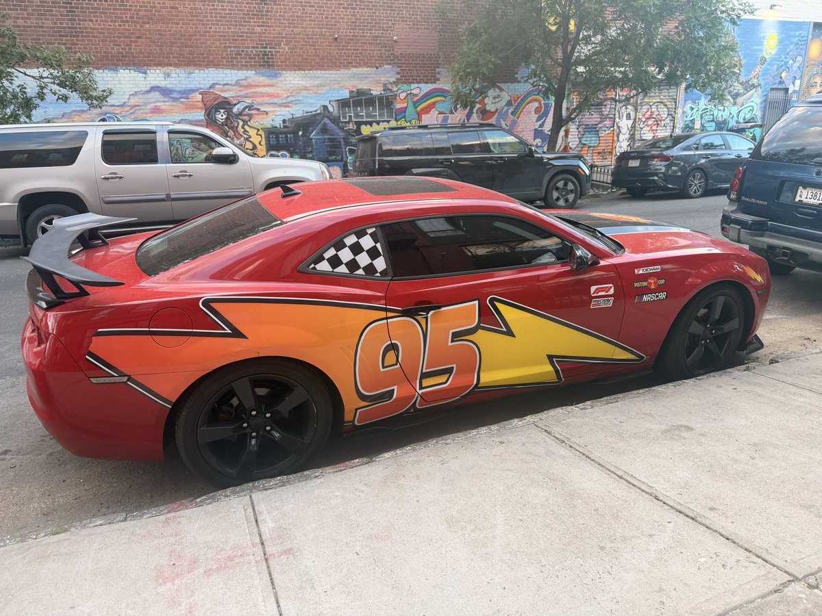 quinncoherent's tweet photo. holy shit it's the real lightning mcqueen!! he lives in bushwick now https://t.co/DnB2fgGpze