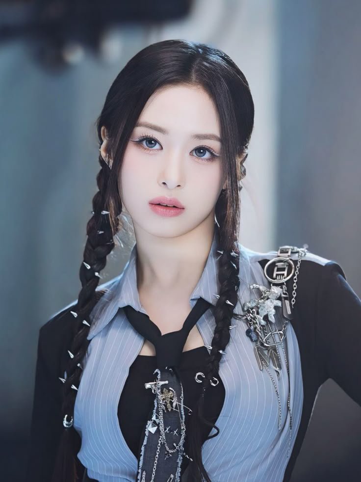 AHYEON PORTAL tweet media