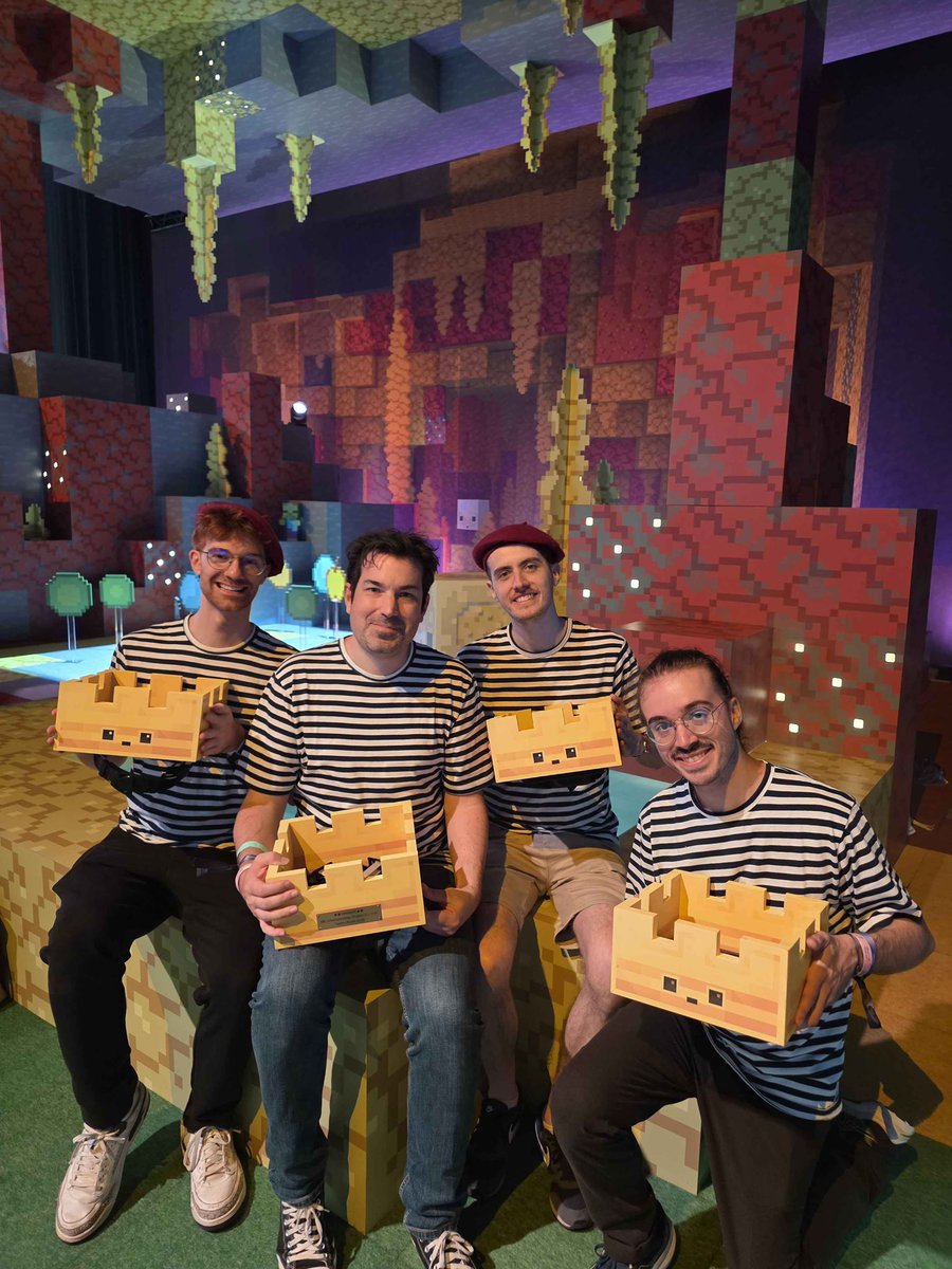 Shadoune666's tweet photo. Campeones del MCC en francés 🏆🇫🇷
Más fotos insanas

Créditos a  @Selie_cos por la primera foto y @TheOrionSound por la segunda https://t.co/KzuMrEh7DD
