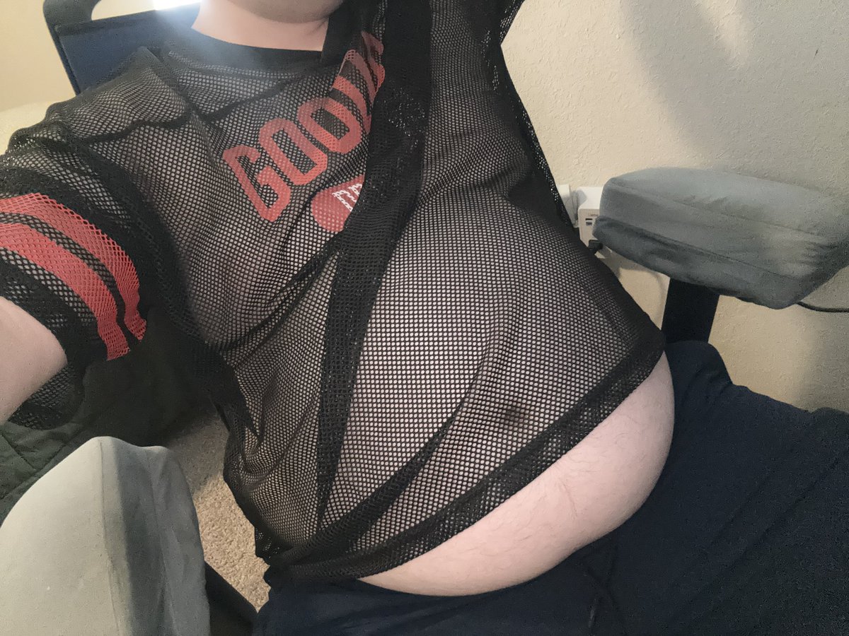 Wolf1Chubby's tweet photo. 🤤 I finally have become a good boy! Now give me belly rubs and lots of treats to show your appreciation >:3 https://t.co/W0RcXUjQjE