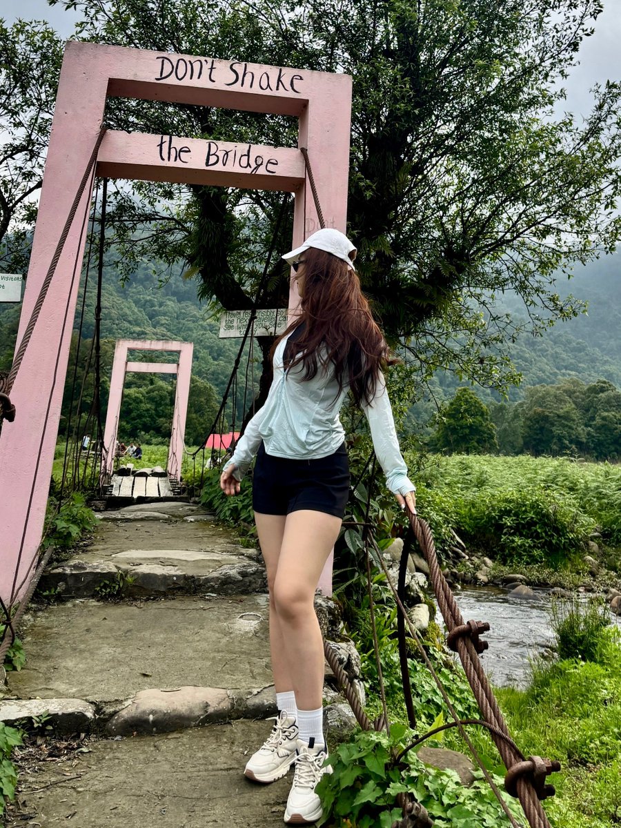 AlongImna's tweet photo. ऐसी हसीन वादियाँ देखने के लिए आपको आना पड़ेगा, Dzüleke Nagaland... https://t.co/Vj2Ca7hGuv