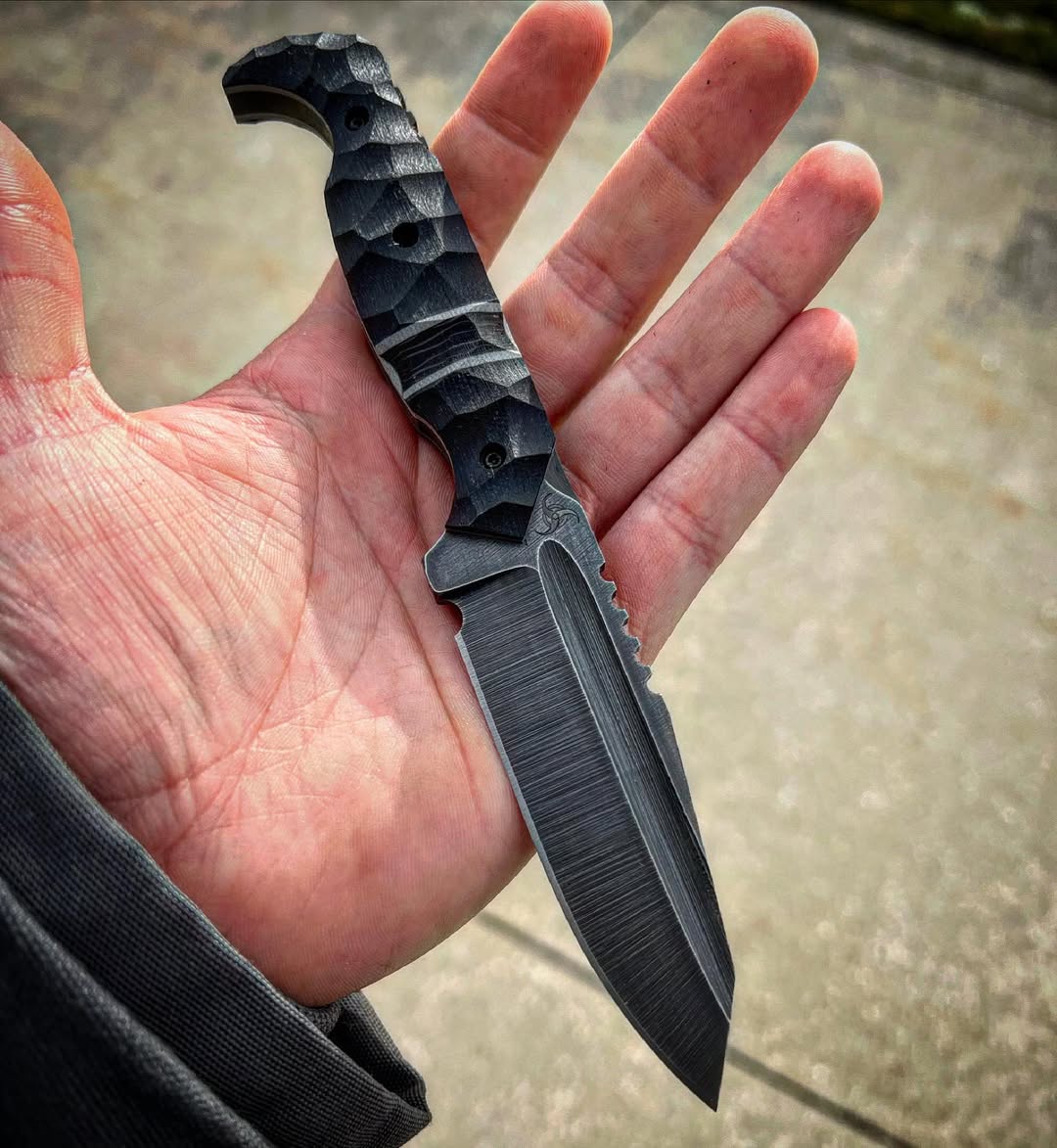 fighterknives's tweet photo. For Sale https://t.co/v3fvPtVQa4
