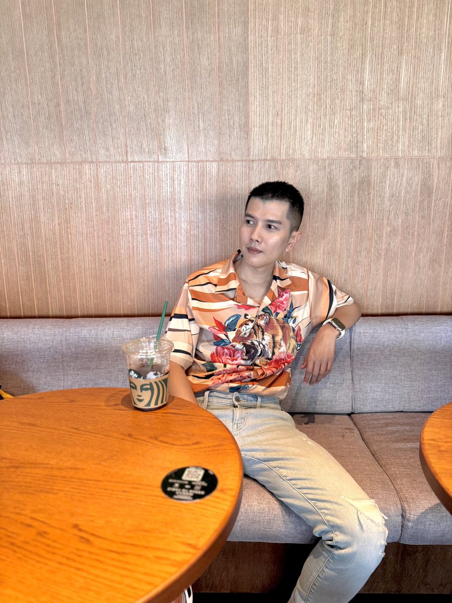 otaruz's tweet photo. จะหลุดจะรั่วก็ตัวพี่
จะดีไม่ดีก็ตัวผม
จะบ้าไม่บ้าก็แล้วแต่อารมณ์
จะขมไม่ขมก็สู้กันต่อไป
💪🏻✌🏻👍🏻🫶🏻

#พอไม่รู้ก็คาใจ #พอรู้ไปก็คาที่ https://t.co/SLIywnMKlj