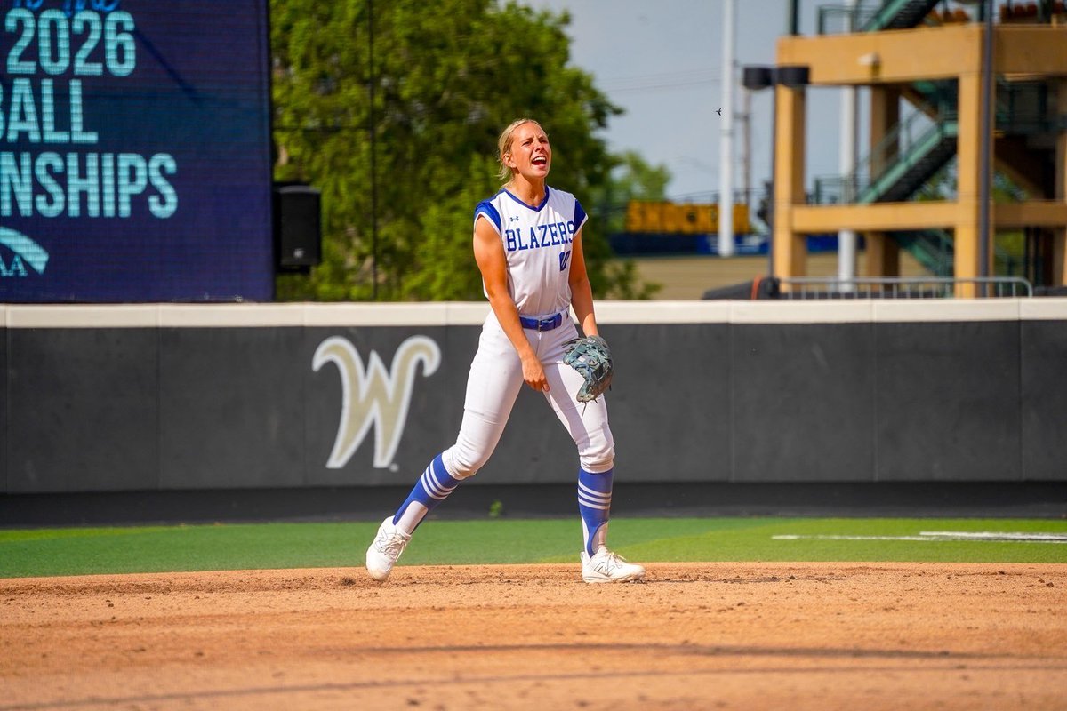 LattemanCharlee's tweet photo. 6A STATE CHAMPS!! So extremely proud of my teammates and how we battled through it all!! What a way to go out…#signingout @GardnerSoftball @KSHSAA @GEHSAthletics @GoJacksSoftball @KCRebels18N @KristinaMcSwee6 @JoshBertke https://t.co/namxsRCIn5