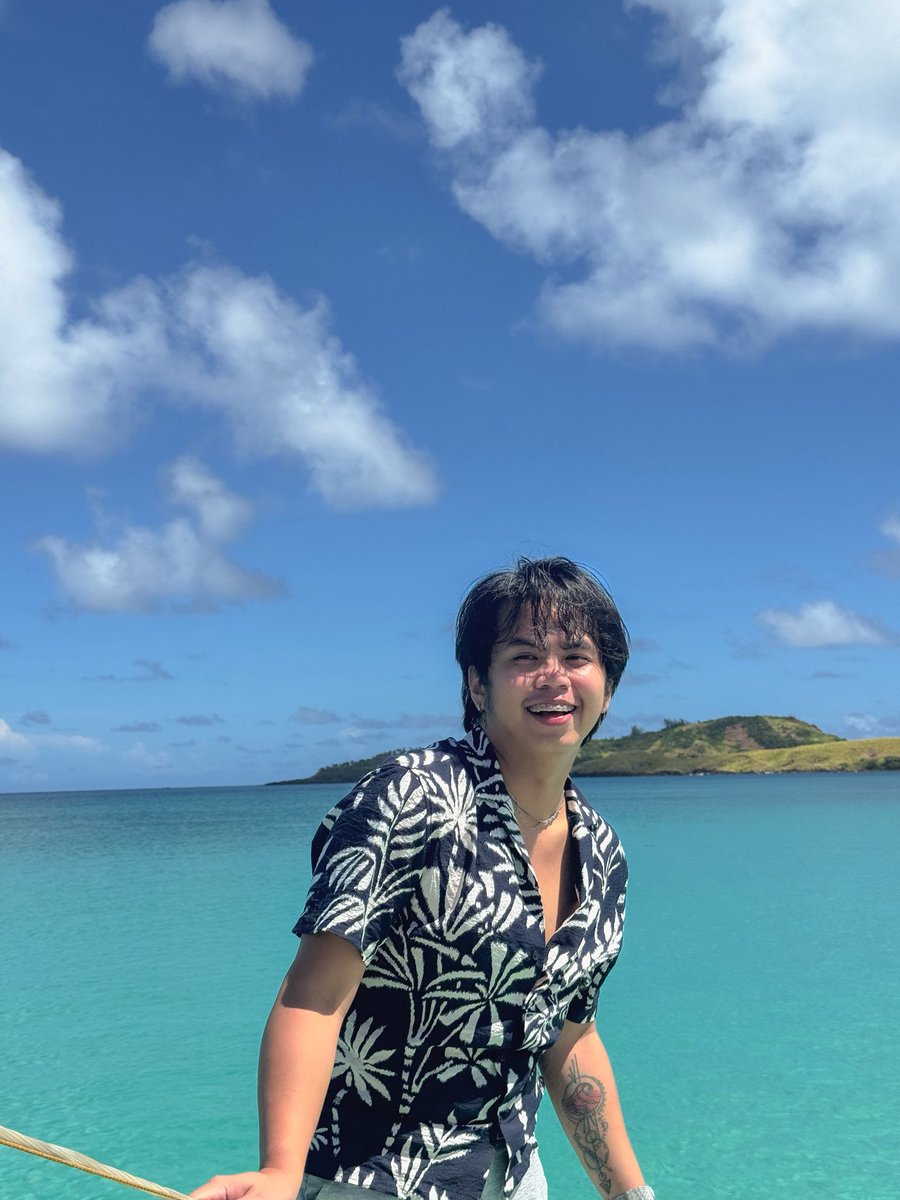 CharliePicklee's tweet photo. Charmed ✨🏝️ https://t.co/DT2ibePxDC