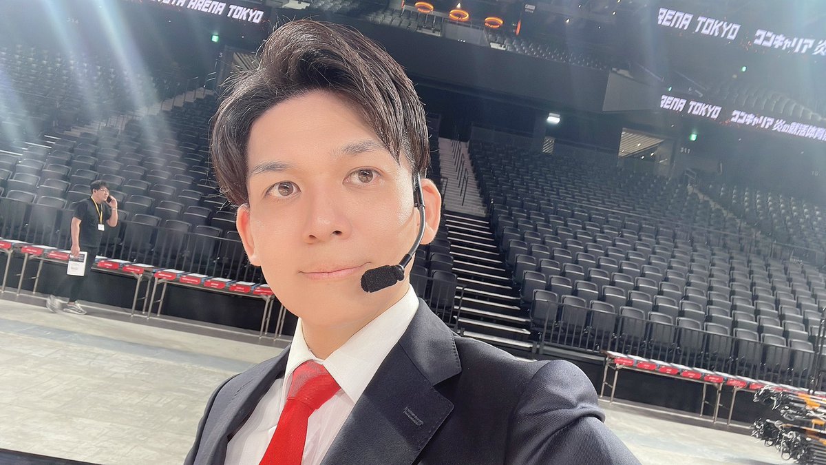 yoshi_chihiro's tweet photo. 本日は『アルバルク東京』のホーム
TOYOTA AREANA TOKYOに来ています‼️

ワンキャリア 炎の就活体育祭
『スタジアムDJ &amp; 実況』担当いたします🔥
オープニングは持参のバッシュを履いて👟 https://t.co/pwNg9JLiDl