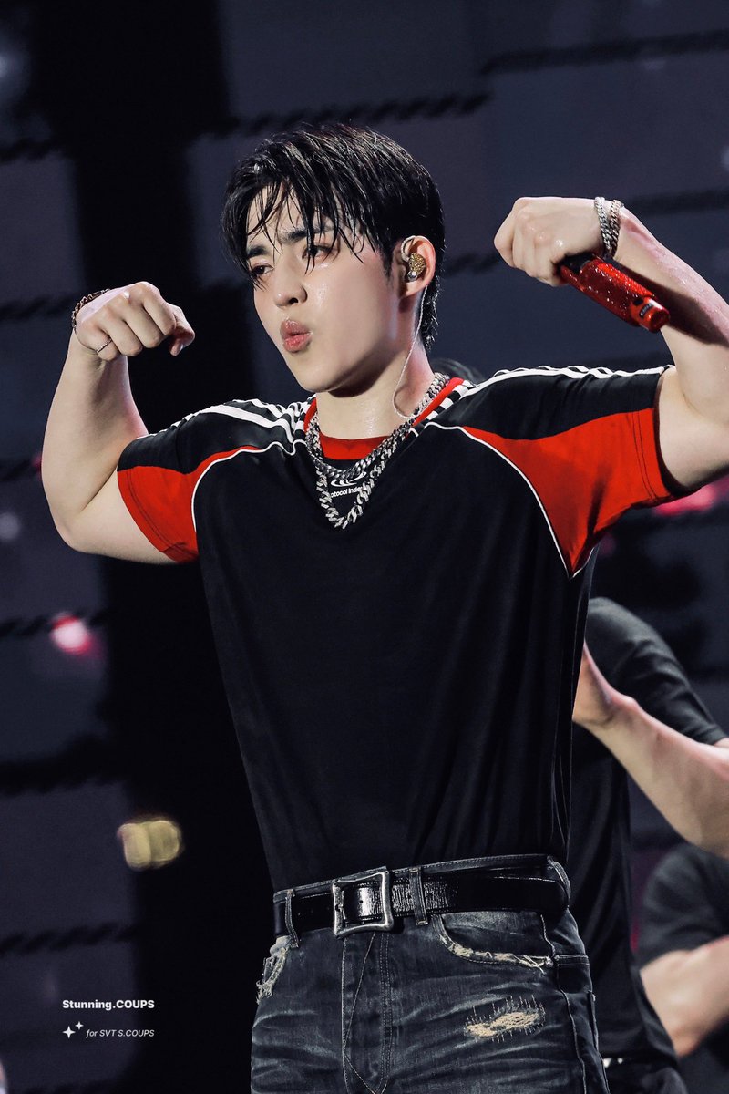 shua_enthusiast's tweet photo. “i want to show the sexiness of thirties" 😮‍💨 https://t.co/t6NXmFIyqL