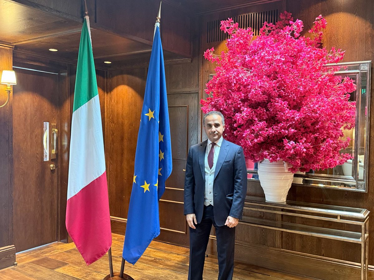 KSAconsulateSYD's tweet photo. H.E. Consul General @bennaheet was delighted to attend Italy National Day celebration, graciously hosted by Consul General of @Italyinsydney. Extending his warm wishes for a thriving future. https://t.co/CPl5bmeubS