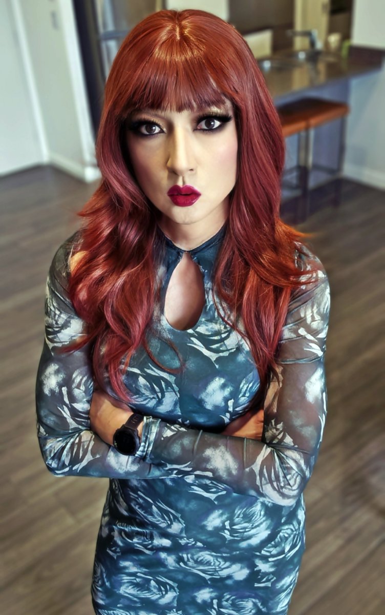ozbattlechick's tweet photo. I can't decide what cosplay to post so it is just me today.
#ozbattlechick #ozbattlechickcosplay #outofcosplay #notincosplay #maxidress #fashion #fashionphotography #lifestylephotography #makeup https://t.co/jQuN9OfeHc