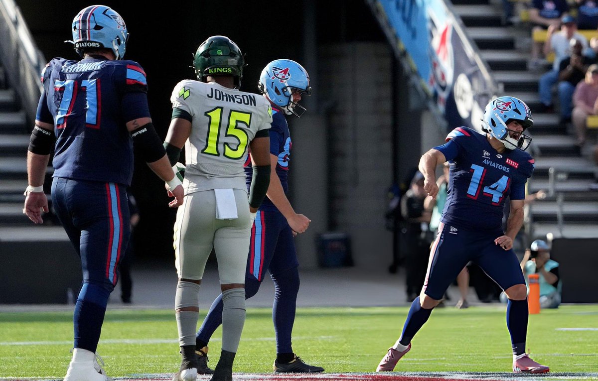 MIPanthersDude's tweet photo. Columbus Aviators Special Teams Player of the Game: K Jonah Dalmas (@JonahDalmas35)
■ 4/5 FG (80%)
■ Long of 61
Dalmas was automatic this week, hitting multiple 50+ kicks that included his career long!
#LetsFly ✈️ https://t.co/To6NXa2lR3