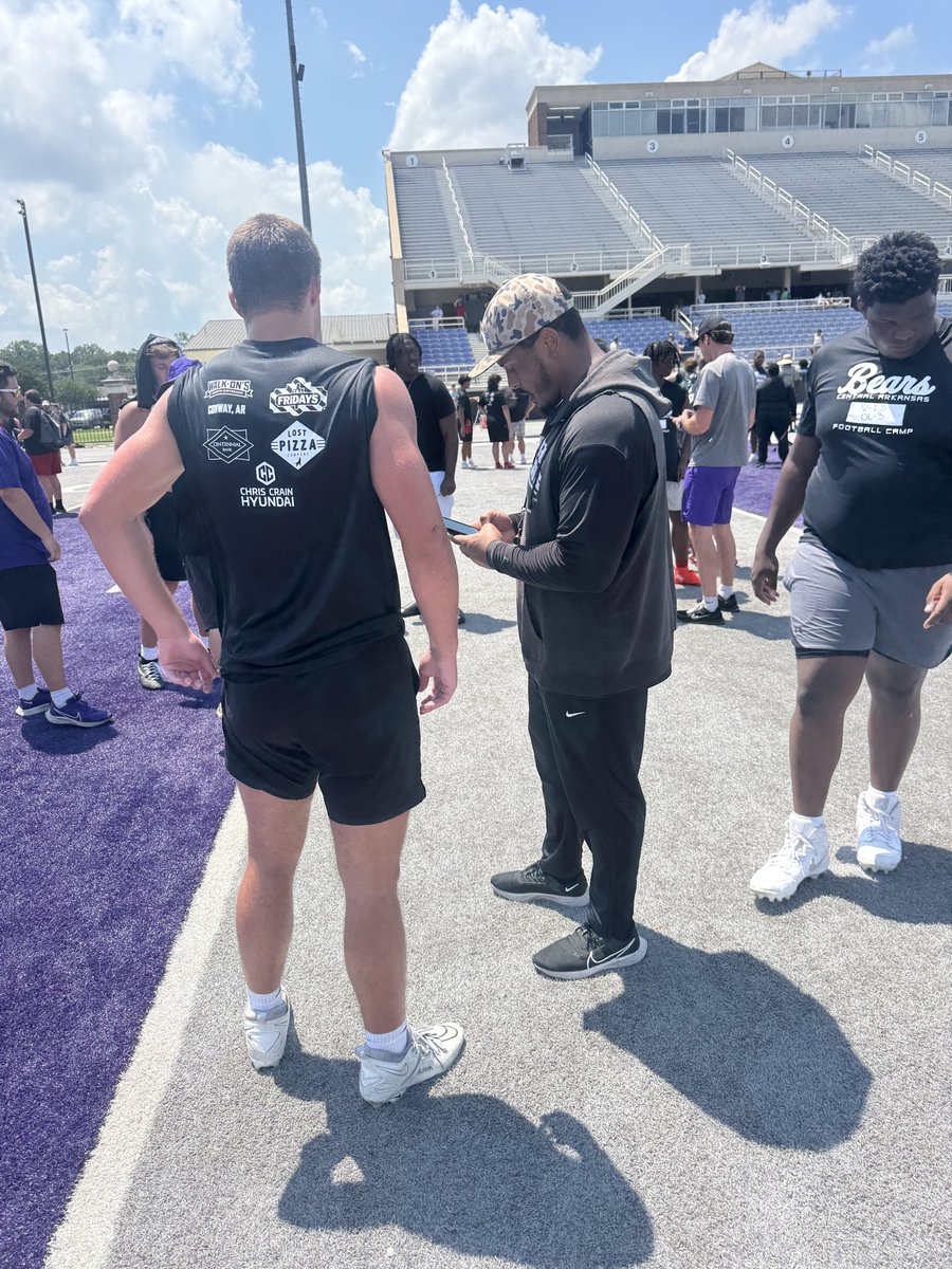 MacKimbrow's tweet photo. Great day today visiting @UCA_Football camp. Thank you @NathanBrownUCA @Coach_TDavis https://t.co/K6vSIFJfIt