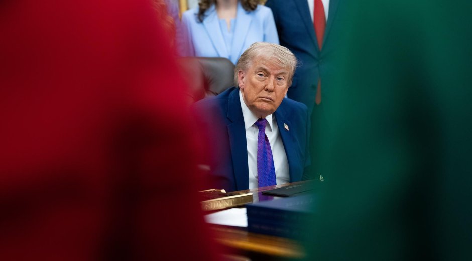 cubadebatecu's tweet photo. 🇮🇷 Comandante iraní: Donald Trump no tiene ninguna opción favorable en el conflicto https://t.co/OCCqfWrXjF https://t.co/XM6FKtzJnB