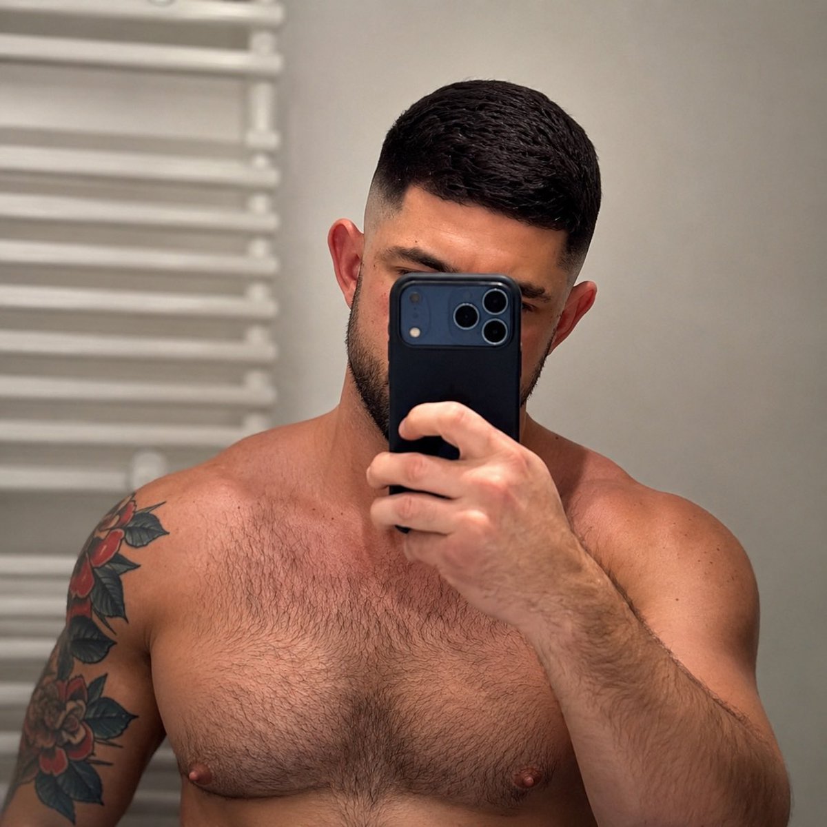 MuscleXLPablo's tweet photo. Alguém de Goiânia? 😈 https://t.co/g5HqzQgu7X