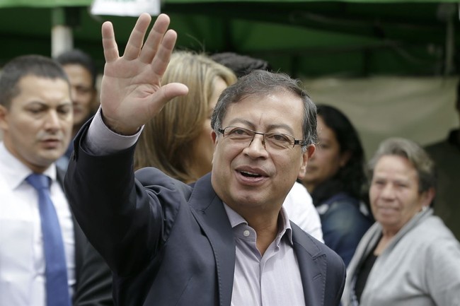 JComm_BlogFeeds's tweet photo. Colombia to the Right? Anti-Crime Outsider Crushes Election Expectations. https://t.co/Q7G0wMMLAE PajamasMedia https://t.co/ee82FvIaAA