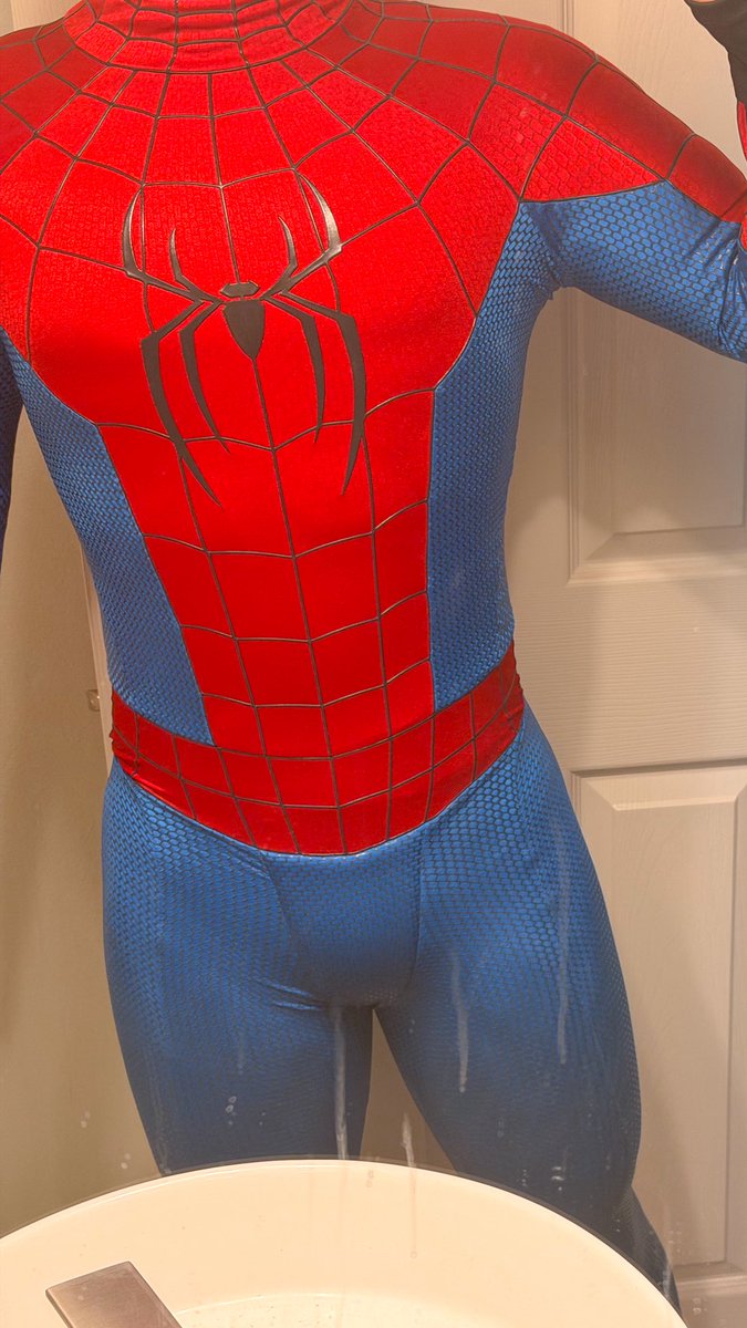 itsericxpark's tweet photo. Kinda giving 90’s animated Peter Parker 🕸️🕷️❤️💙 https://t.co/lE8IcI6i77