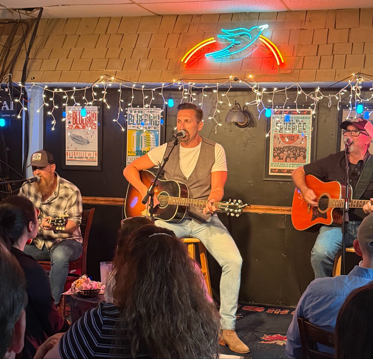 InclusionBrand's tweet photo. A sold out Bluebird Cafe tonight, got to see country star JD Shelburne, with his ultra talented guitar duo of Rhett and John, perform hits that stretched from a decade ago, up to his recent hit album, “Raised on the Good Stuff!”

The legendary country music journey continues!🔥 https://t.co/xpnuQVhtWJ
