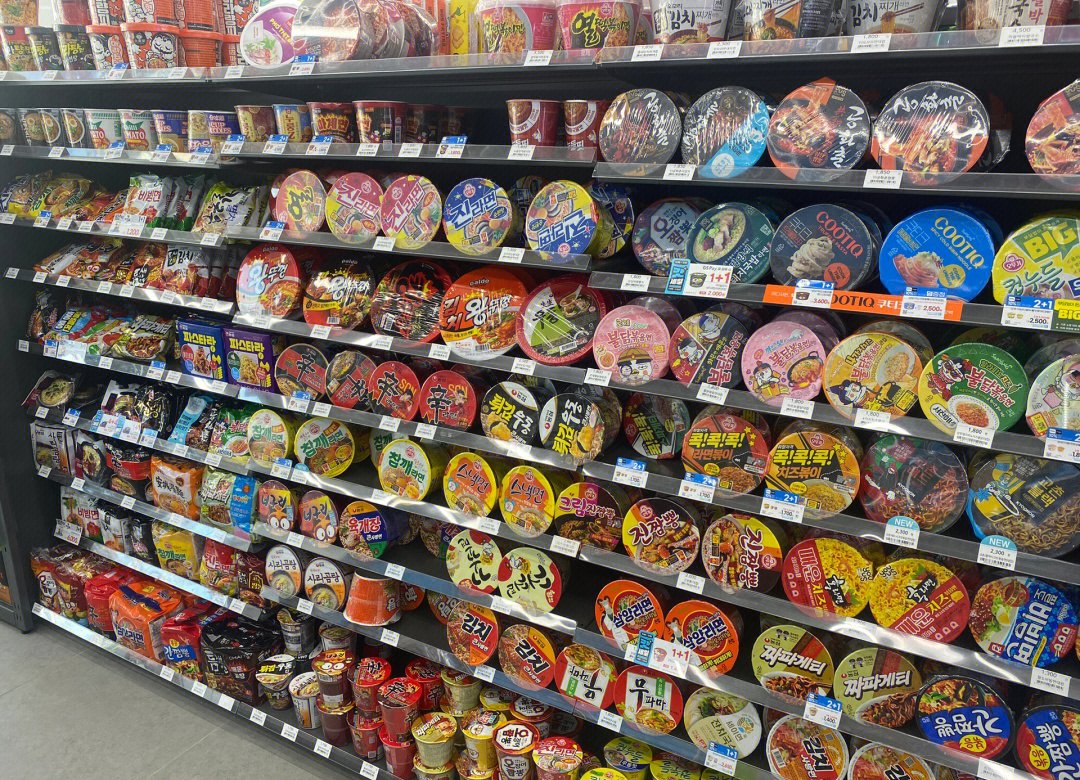 LPUNTO1's tweet photo. 【便利店采购上新啦！当日新鲜关东煮、冰爽气泡水、追剧必备小零食都已入库，下班顺路来囤货呀～】， https://t.co/Sv7SepBGlO