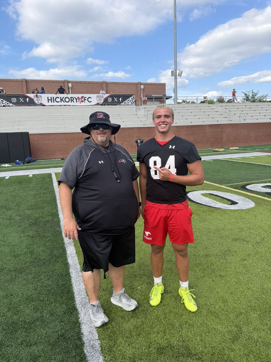 ConnorSmith2028's tweet photo. Thankful for such a great day at Lenoir Ryne’s camp❗️
@Jhilly79 @MiddleCreekFB @CoachJacobs40 @LRBearsFootball https://t.co/9jGHD3eivK