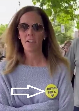 GoodMauveFKRFB's tweet photo. Jen McCabe googled "hos long to die in cold" at 2:27am- Cellebrite.

Was she looking for how best to finish off JOK after a severe beat down? Or was JOK already on the lawn and she was getting impatient, tapping fingers, asking how much longer did she have to wait? https://t.co/V415tBQm4H