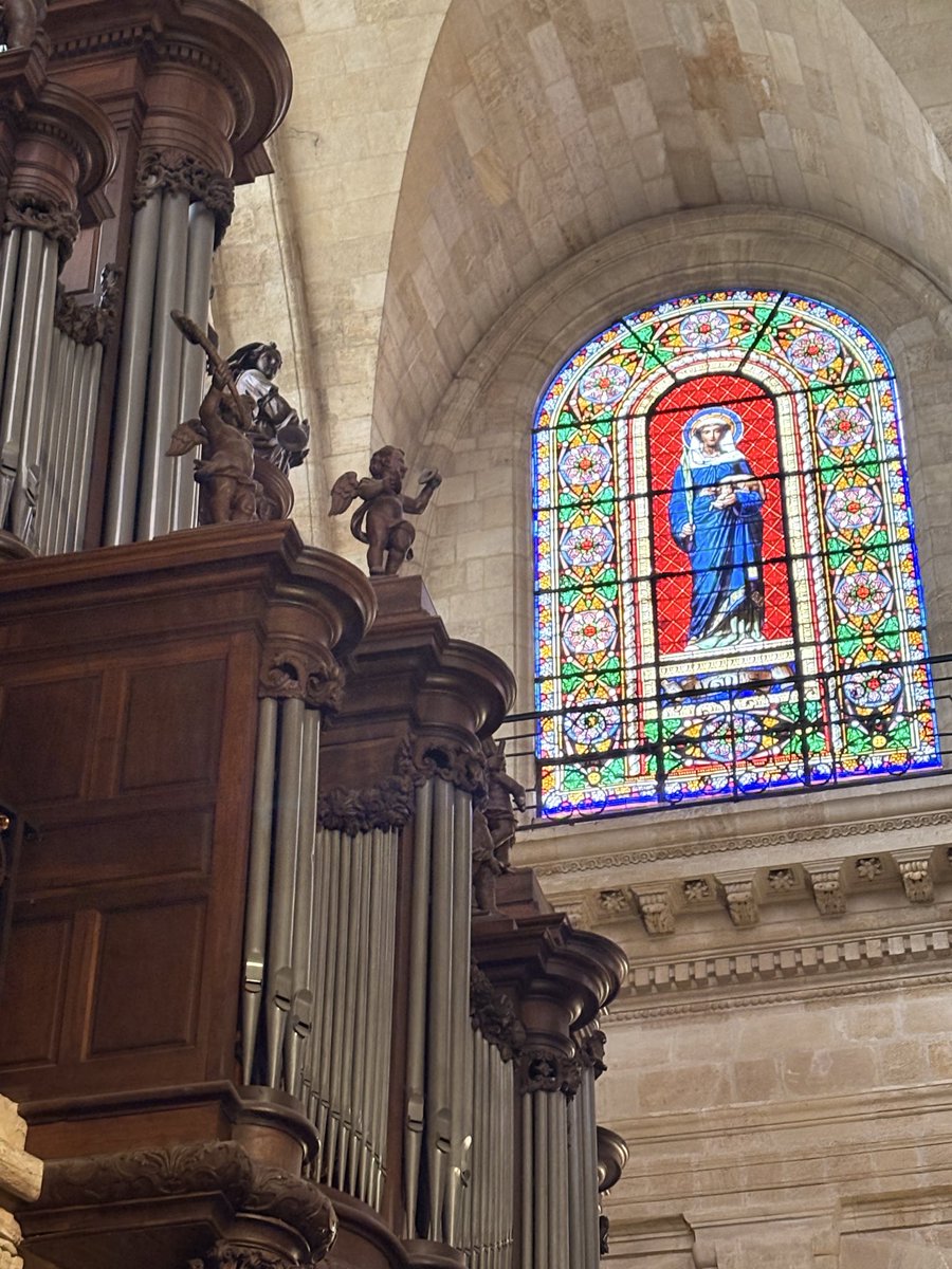 mlwcafjkt's tweet photo. Église Notre-Dame de Bordeaux. 🇫🇷 https://t.co/tkU5JnYD5c