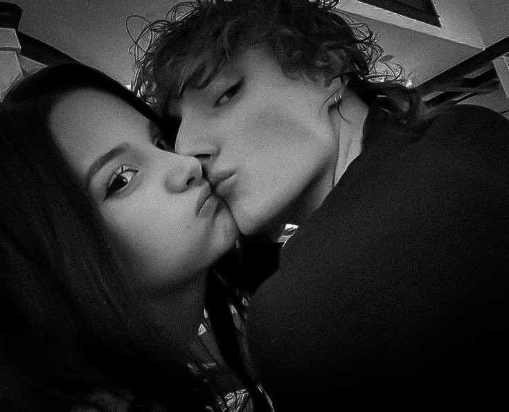 ℘ ‘ Future Mrs. Veyrën — dragoste. tweet media