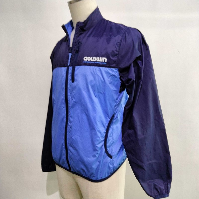 WebikeJapan's tweet photo. Defeat the Cold. 🌬️🛡️
GOLDWIN Multi-Inner Jacket | Size: M

✅Excellent windproof &amp; thermal performance
✅Lightweight, packable &amp; easy to carry
✅Japan Quality, premium riding comfort

Perfect for touring! 👇
https://t.co/ZEyQ3RG3Ax
*Pre-owned.
#WebikeJapan #Bikelife #BikersOfX https://t.co/fgl6CcZ7oG