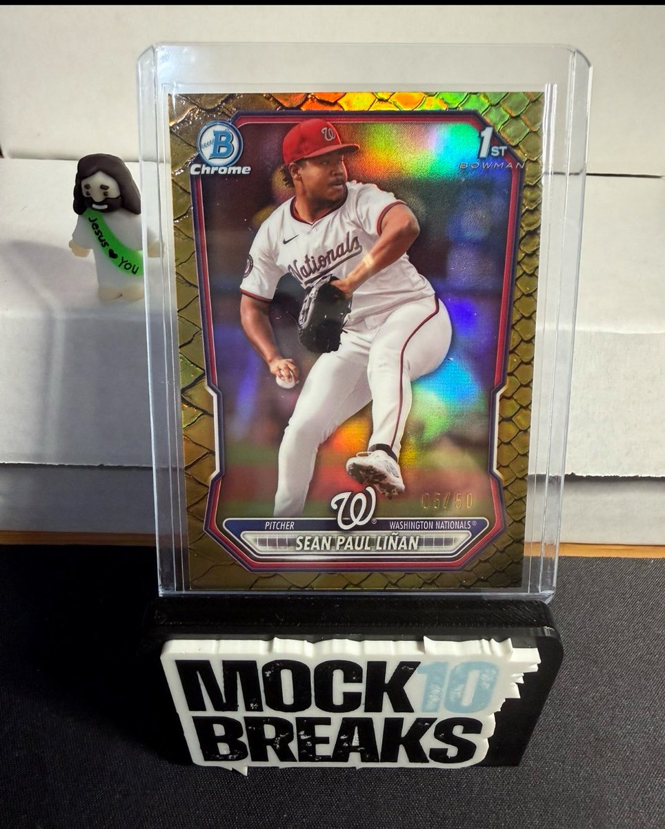 themightyelf159's tweet photo. HEY EVERYONE, @Mock10Breaks just had an INCREDIBLE BREAK!! here are some of the HITS that were pulled for team I bought, LET ME KNOW IF YOUR INTERESTED IN ANY!! ( more in the comments!! ) 
#TheHobby https://t.co/YuLdXgFEKl