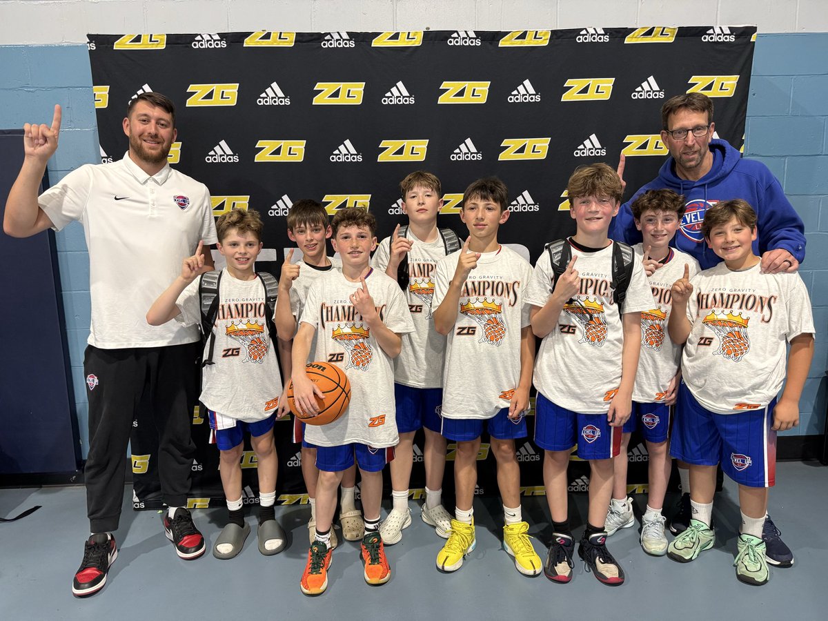 levelup_li's tweet photo. 2 of 2:

Prep Girls Hoops - Northeast Region 
🔵 9th Girls/15U - Jackson 

Zero Gravity - Clash of Champions  
🔴 5th Boys/11U - Weiss 
🔵 5th Boys/11U - Santarelli 
🔴 6th Boys/12U White - Weiss https://t.co/DYxN6FzaWS
