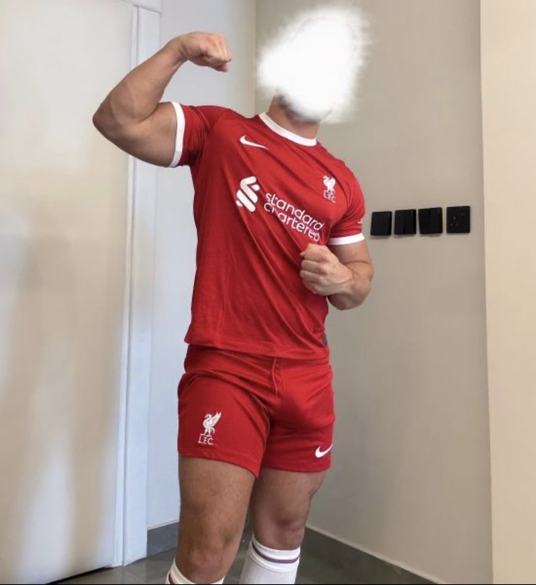 TravelJ000's tweet photo. Muscle https://t.co/qE3MIwz4N7