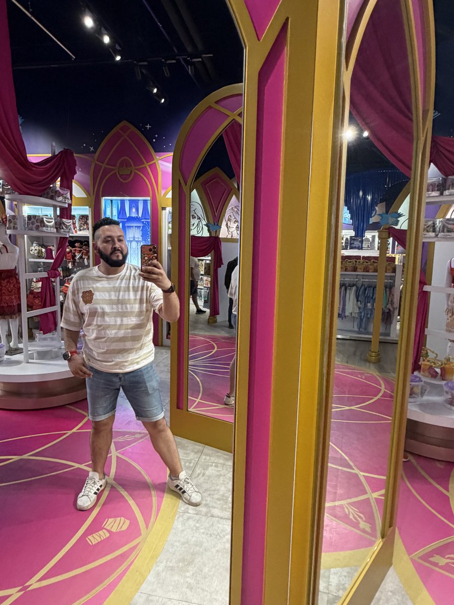 Imphetus's tweet photo. Sigo siendo princesa Disney https://t.co/DIRfrrVZ0M