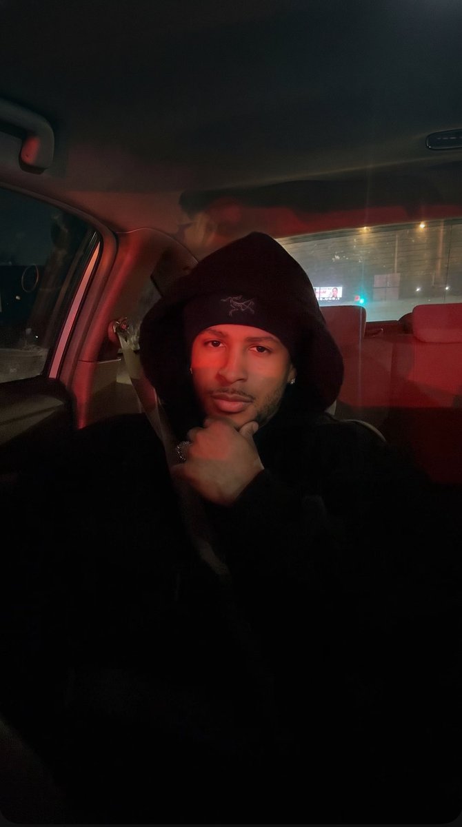HitTown5's tweet photo. Always up https://t.co/ffqvo1AQJ3