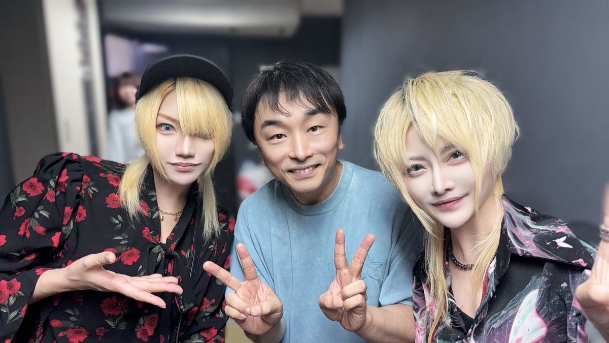 TRINITY_had_'s tweet photo. 劇団ヘロヘロQ
「アッパレ！晴多さん1家〜忘れても忘れない夏〜」
笑いあり、涙あり、
気づけば物語の中に入り込み、
登場人物たちと一緒に泣いていました
役ではなくその人の人生を見ているような圧倒的な演技力
いつも心を動かされる時間をありがとうございました🌹置鮎さんいつも谢谢です☺️ https://t.co/NO9i5RgKEB