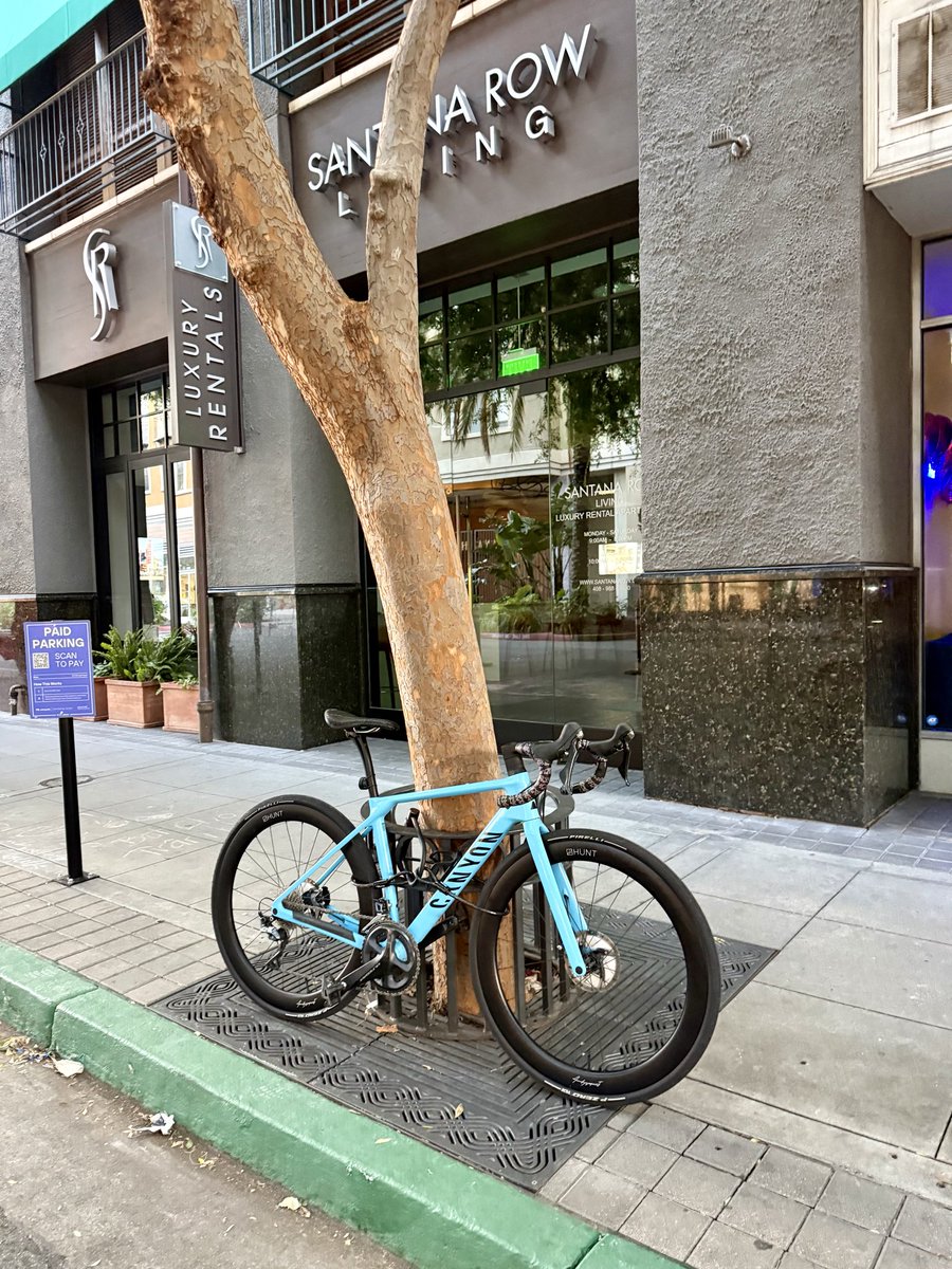 Stoniphantom's tweet photo. Side quest complete: 
Just PR my half marathon time by 23 minutes at 1:53 in the san jose half marathon. A step towards iron man 70.3 https://t.co/RgXWgXDUk2