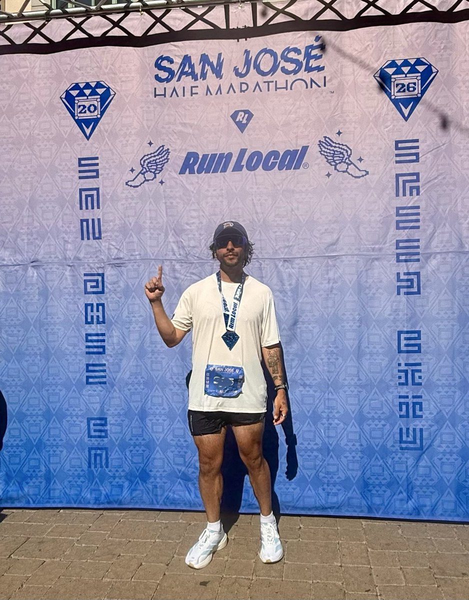 Stoniphantom's tweet photo. Side quest complete: 
Just PR my half marathon time by 23 minutes at 1:53 in the san jose half marathon. A step towards iron man 70.3 https://t.co/RgXWgXDUk2