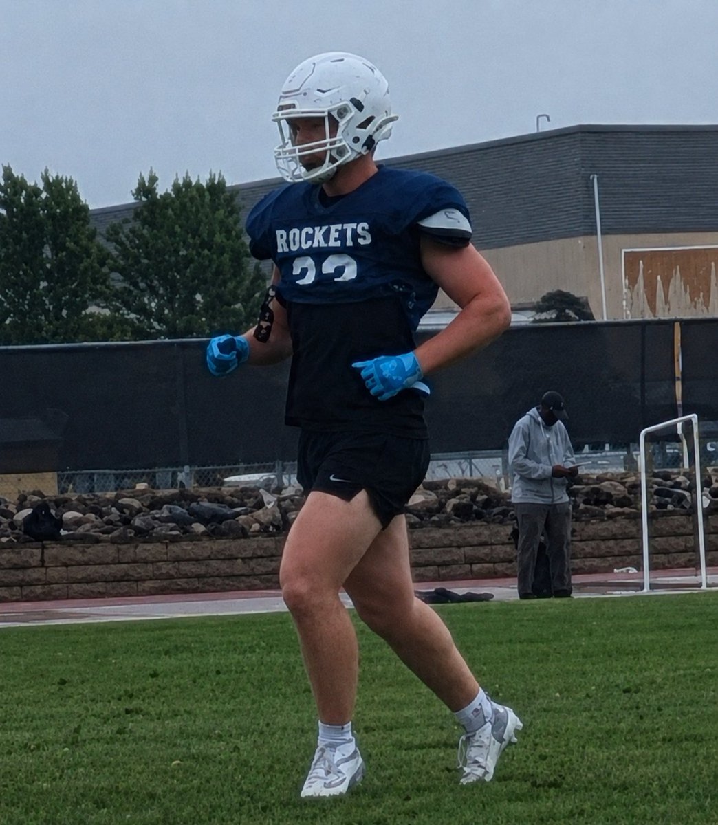 BenHultgren27's tweet photo. Thank you @MinnStFootball for a great camp! Got a PR in broad jump 9'4.5"! Thanks for the opportunity to compete! @CoachHartig @CoachHevel50 @Todd_Taylor28 @CoachJakeIery @CHSFootball100 @Coach_Yos https://t.co/yjKpLzWyIB