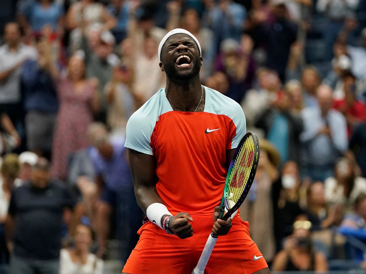 DreamsBets's tweet photo. $100 to $10,000 Challenge 👑
 
Step 2 : Tiafoe S1 ML -110 

$100 > $187 ✅
$187 > $357

❤️ If Tailing https://t.co/UaCwsOepAw