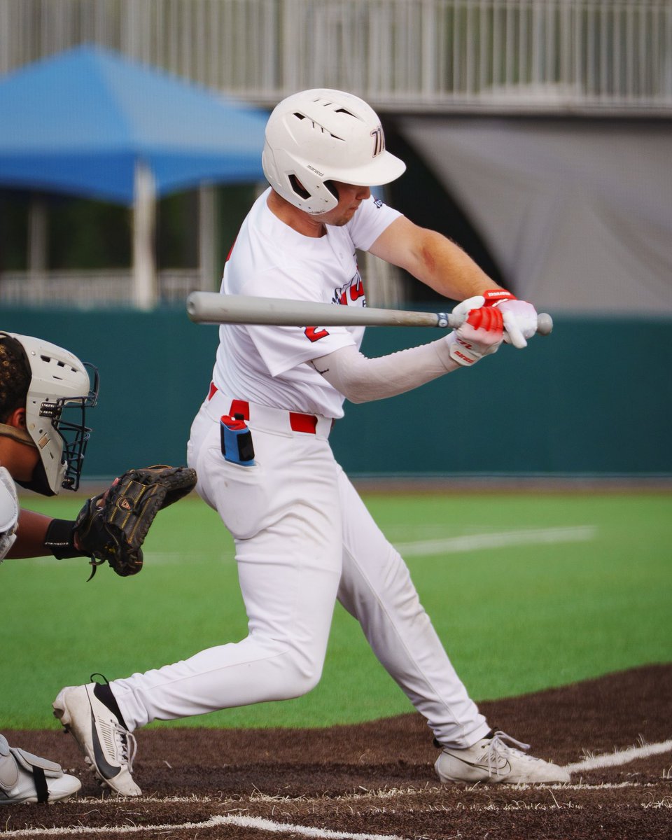 RecruitMETx's tweet photo. Marucci Weekend Day 4: ‘27 Rodriguez vs. ‘27 Washington

#InOrInTheWay https://t.co/XxRwbYzen3