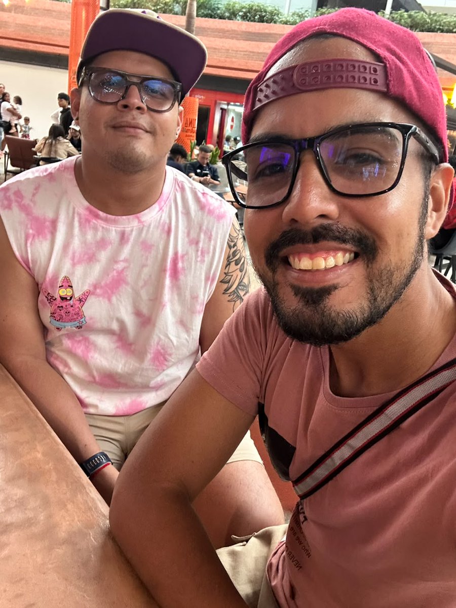 ICaesar28's tweet photo. Otro domingo para la coleccion 🧡🍹 https://t.co/uQ30pdSqph