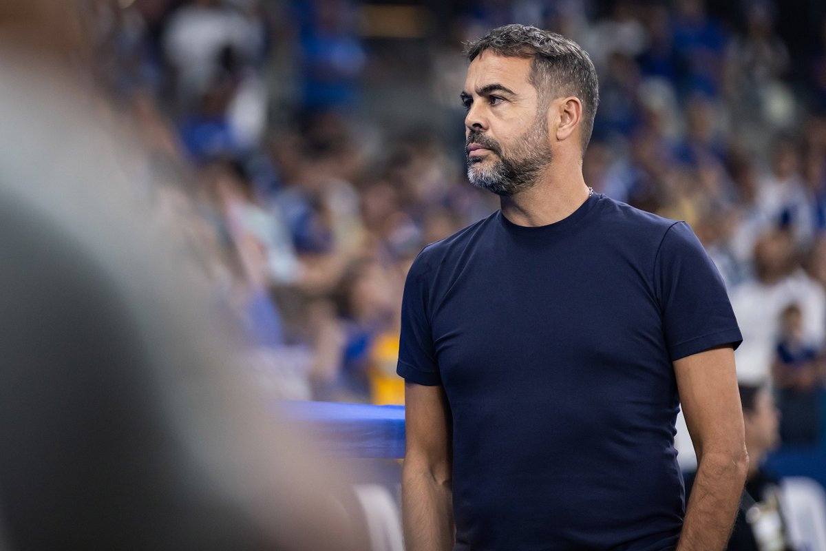 SofascoreBR's tweet photo. 🔎 Cruzeiro está invicto há 8 jogos! 🦊🔥

⚔️ 8 jogos
🚥 4V - 4E - 0D (!) 
📊 66.7% aproveitamento (!) 
⚽️ 12 gols
🚫 5 gols sofridos (!)
🥅 29 grandes chances (3.6 /j!)
👟 10.5 finalizações p/ marcar gol
⚠️ 20.8 finalizações p/ sofrer gol (!)
⏳ 53.9% posse de bola https://t.co/ZwejHD1jX0