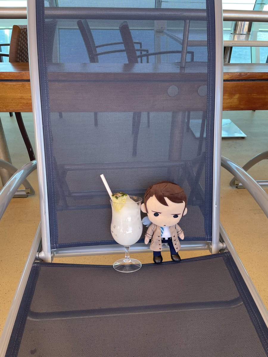castielnui's tweet photo. castiel nui has a piña colada https://t.co/YxSJ3YgoOX