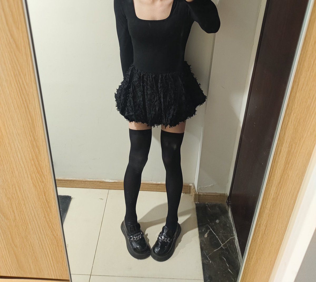 liuliuhua6's tweet photo. 偷偷玩一下嘻嘻 #郑州伪娘 #女装 #黑丝 #伪娘 #贞操锁 https://t.co/XgHFyEeVNq
