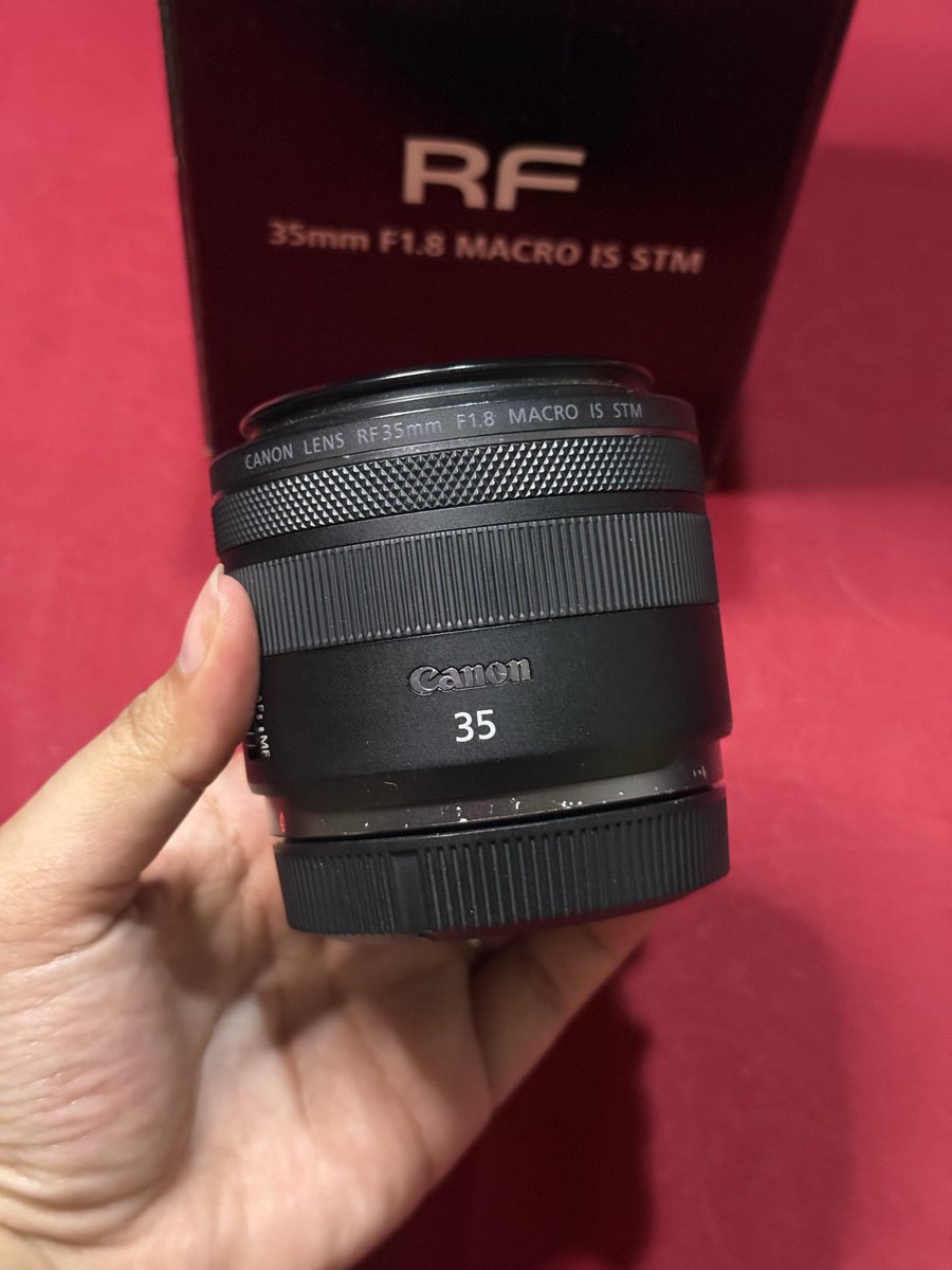 dNar92's tweet photo. Jual Canon RF 35MM Rf 35mm F1.8 Macro Is STM 

Kondisi Fisik:
- Optik bersih (tanpa fog dan tanpa jamur)
- Autofocus (AF) berfungsi normal
- Karet masih kencang
- Tulisan pada lensa jelas dan tidak ada yang pudar

Kondisi Fungsi:
Berfungsi 100% normal

Minat dm https://t.co/xKlwfLknju