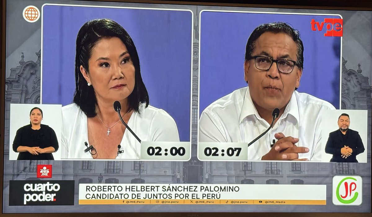 elaforde's tweet photo. “Caos se escribe con C de Castillo”, dice Keiko Fujimori 
#DebatePresidencial 
#EleccionesPerú2026 https://t.co/eS7do8wUpZ