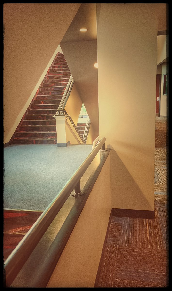PopRelics's tweet photo. Obligatory liminal space encountered upon exiting the Backrooms https://t.co/HR2wTuOcbJ
