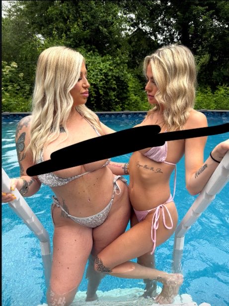 OFGIRLSqt's tweet photo. Would you handle both of them ? https://t.co/RN6ubVTv5q