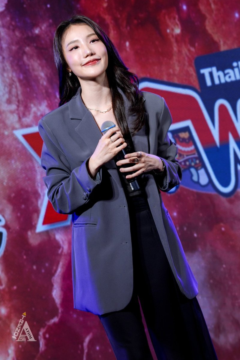 TrendForATOM's tweet photo. Atom will always be the brightest light in konkon’s lives. ✨
#atomapcy #mmersedes
#AtomMer #suncloud
#WorldCosplaySummitThailand2026 #GYuCreative #WorldCosplaySummit https://t.co/Q6i7m6Cpjn