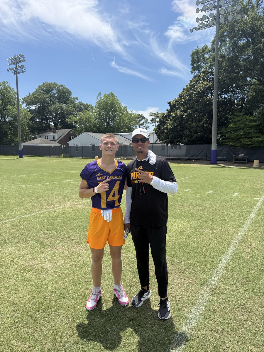 CarmelloBeasley's tweet photo. Had a great time at the Mega Camp! Really enjoyed competing with other players and getting the chance to talk with coaches. Grateful for the experience and the opportunity to compete at a high level.@HunterMacKay_ @coachsotoj @WeBelieveInMe_ https://t.co/6tgwBpw5F5