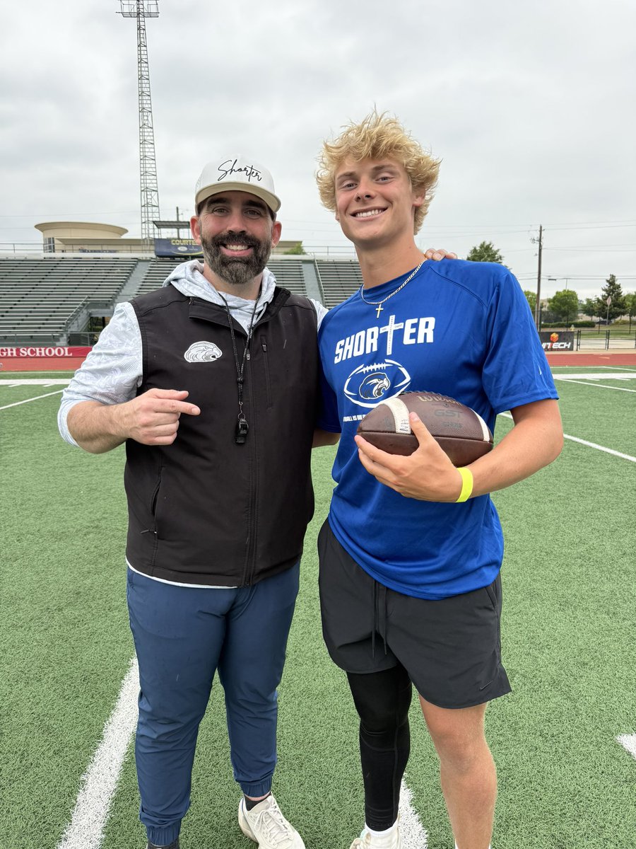 AlexSchlieman's tweet photo. After a great conversation with @CoachDietlSU I am blessed to receive an offer from @Shorter_FB! 
@KJOTISSR @coachmorrison58 
@SeanPender23325 @CoachJoeKemp @mfarrellsports @NorthHallFB @RecruitGeorgia @NEGARecruits @CJacksonPRZ @CoachDougSaylor https://t.co/h6snjhGZs0
